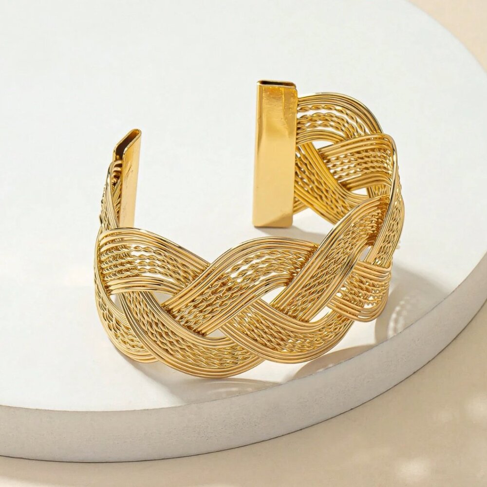 Chunky Gold Woven Mesh Open Bangle Textured Twist - Picture 3 of 4